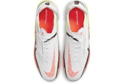 Nike Phantom GT2 Academy FlyEase MG Voetbalschoen Wit/bright Crimson/volt -Winkel voor professionele voetbaluitrusting 37096609 4