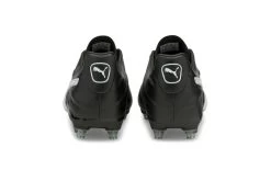 PUMA King Pro 21 MxSG Voetbalschoen Zwart/wit -Winkel voor professionele voetbaluitrusting 37097490 5