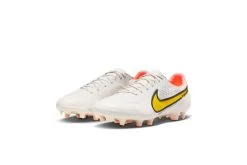 Nike Tiempo Legend 9 Pro FG Voetbalschoen Phantom/Sunset Glow/Yellow Strike Heren -Winkel voor professionele voetbaluitrusting 37104546 3
