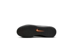 Nike Phantom GX Academy IC Voetbalschoen Zwart -Winkel voor professionele voetbaluitrusting 37107704 6