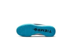 Nike Tiempo Legend 9 Academy IC Voetbalschoen Wit/baltic Blue -Winkel voor professionele voetbaluitrusting 37107738 6