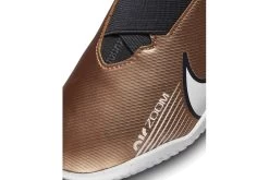 Nike Jr. Zoom Mercurial Vapor 15 Academy IC Voetbalschoenen Metallic Copper KIDS -Winkel voor professionele voetbaluitrusting 37109192 4